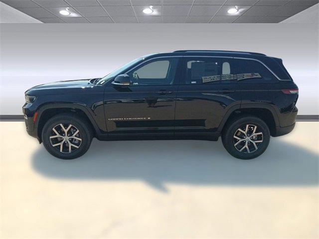 New 2023 Jeep Grand Cherokee Limited image 2