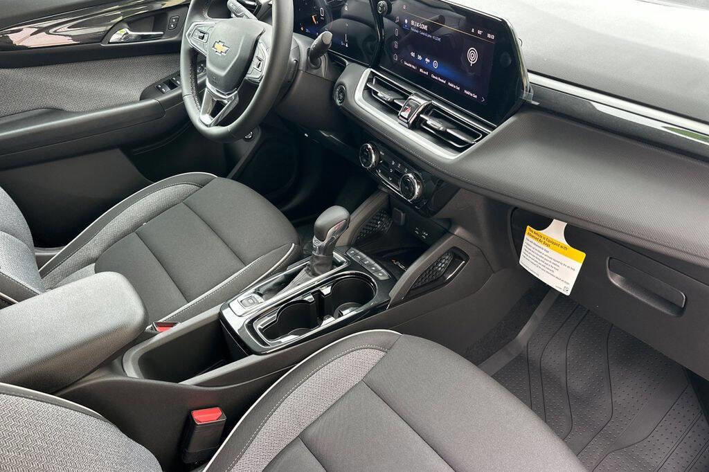 New 2026 Chevrolet TrailBlazer LT w/ Convenience Package image 17