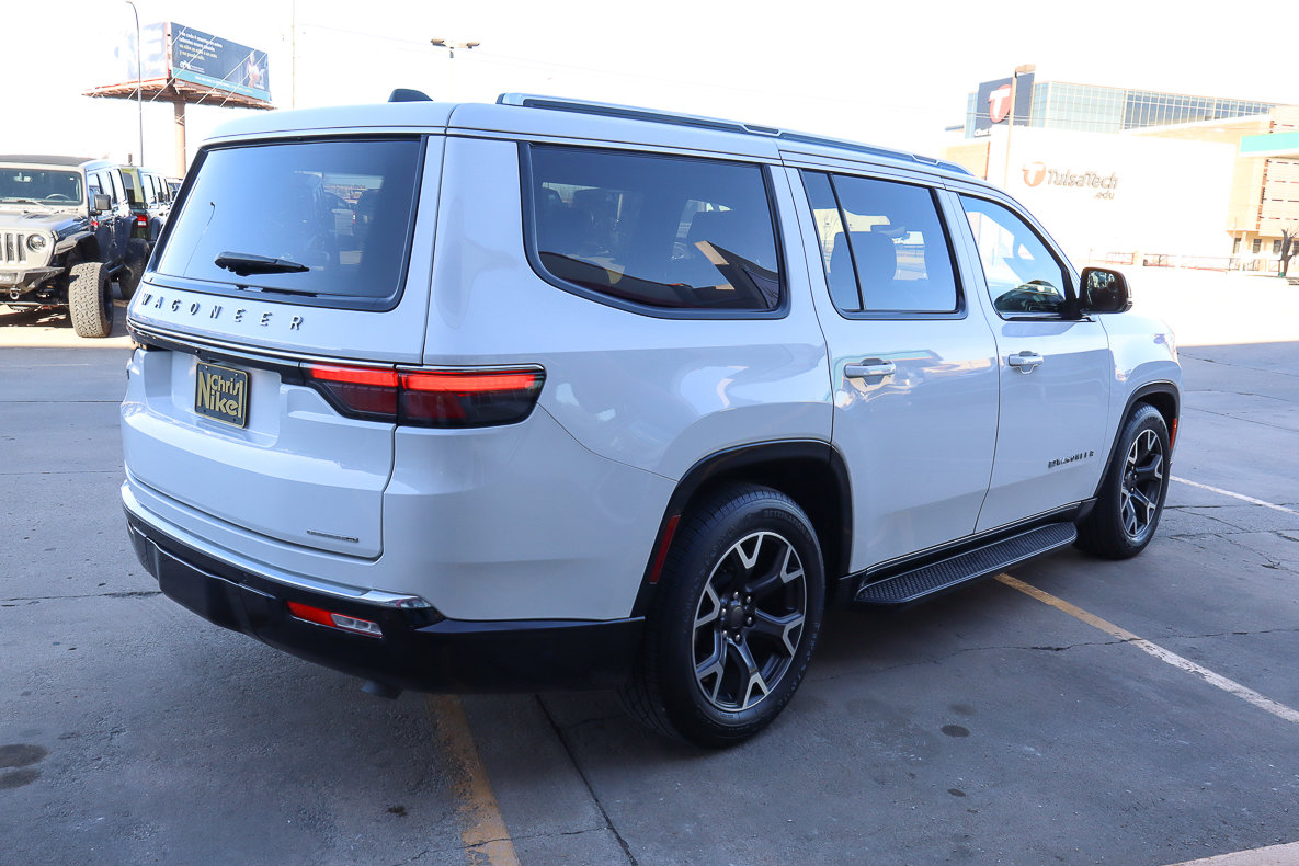 Used 2024 Jeep Wagoneer Series III image 5