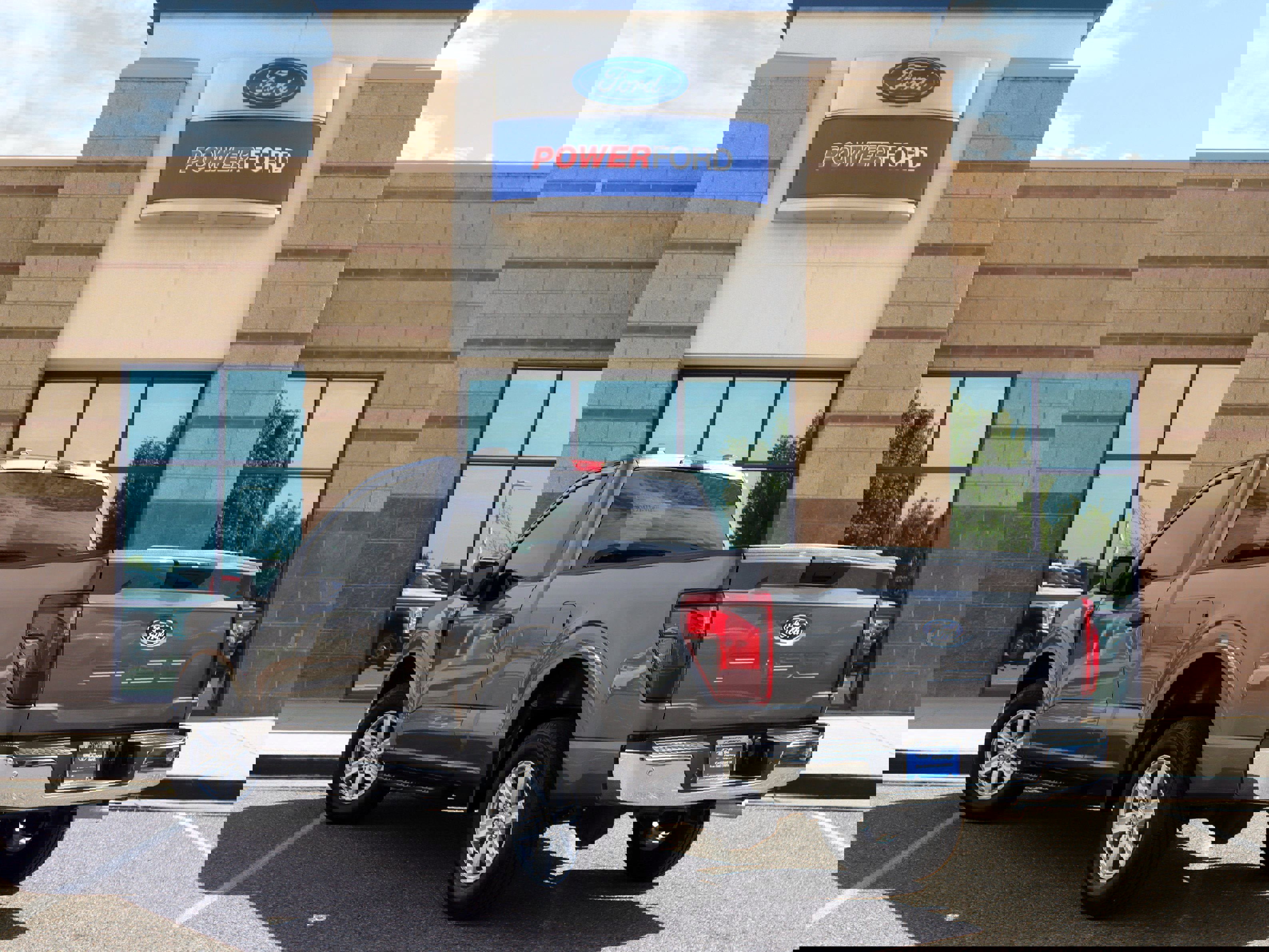 Certified 2024 Ford F150 XL w/ Equipment Group 103A High image 8