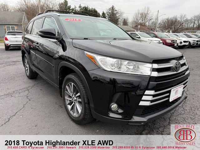 Used 2018 Toyota Highlander XLE image 1