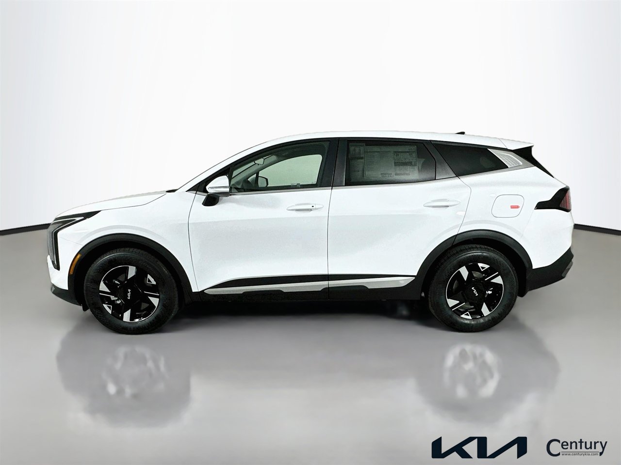 New 2027 Kia Sportage LX FWD image 3