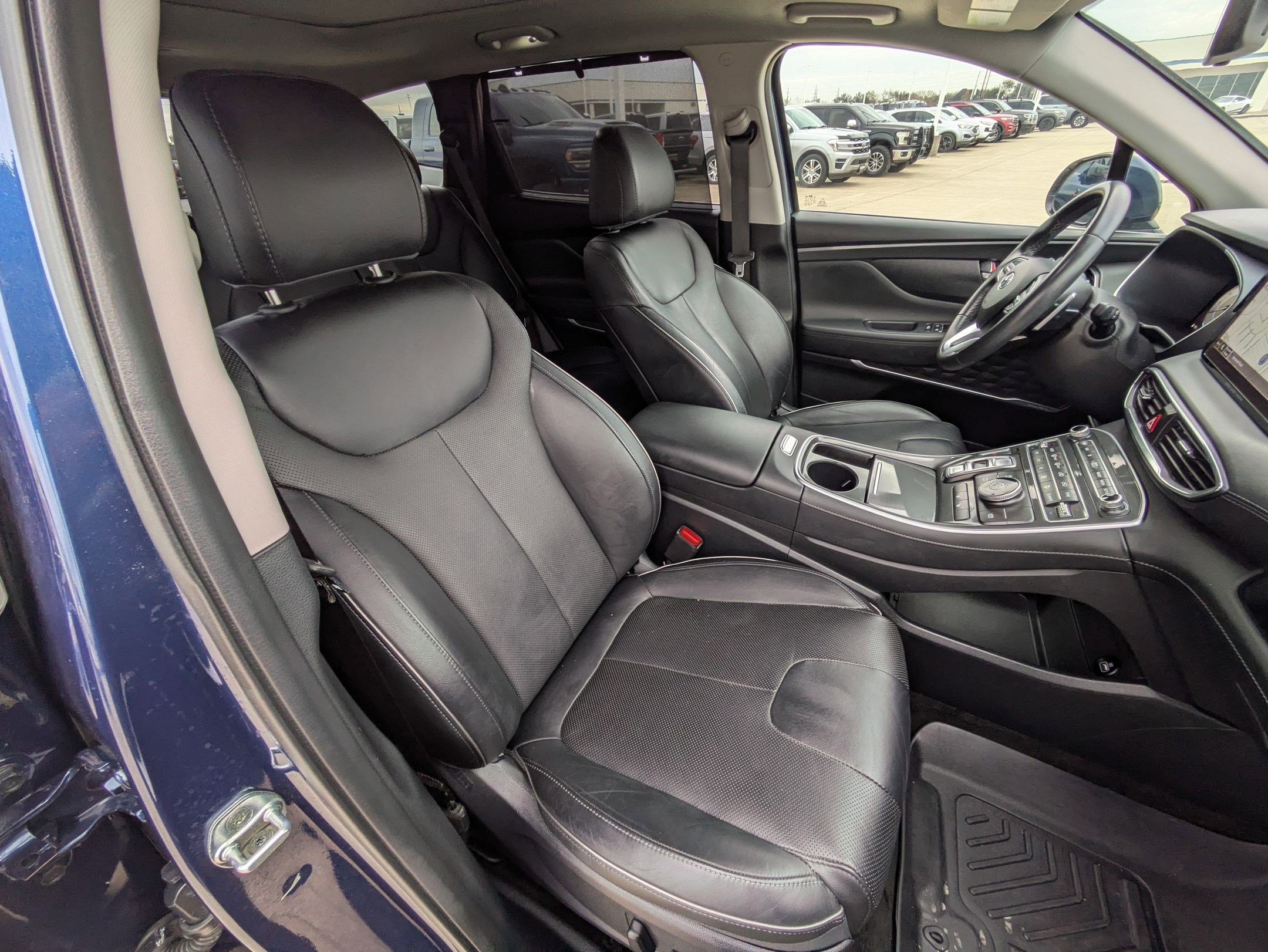 Used 2021 Hyundai Santa Fe SEL w/ Convenience + Premium Package image 33