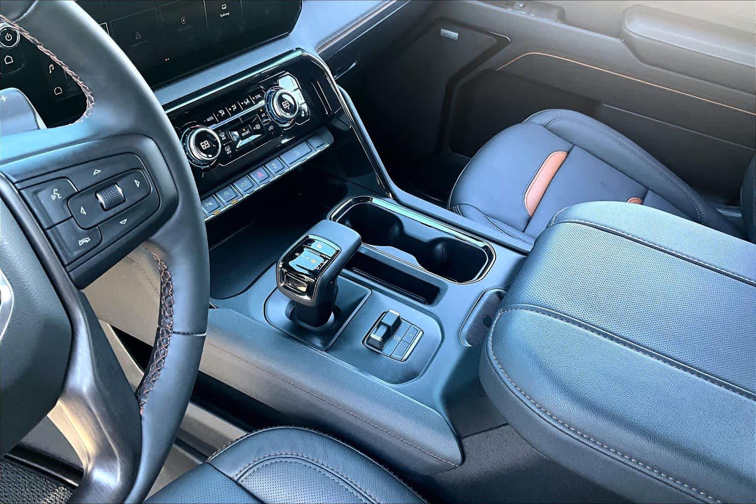 Used 2026 GMC Sierra 1500 AT4 w/ Technology Package AWD/4WD image 17