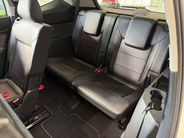 Certified 2022 Volkswagen Atlas SE w/ Black Wheel Package image 31