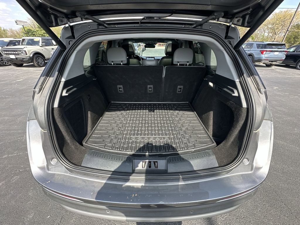 Used 2022 Lincoln Corsair Reserve w/ Equipment Group 201A image 16