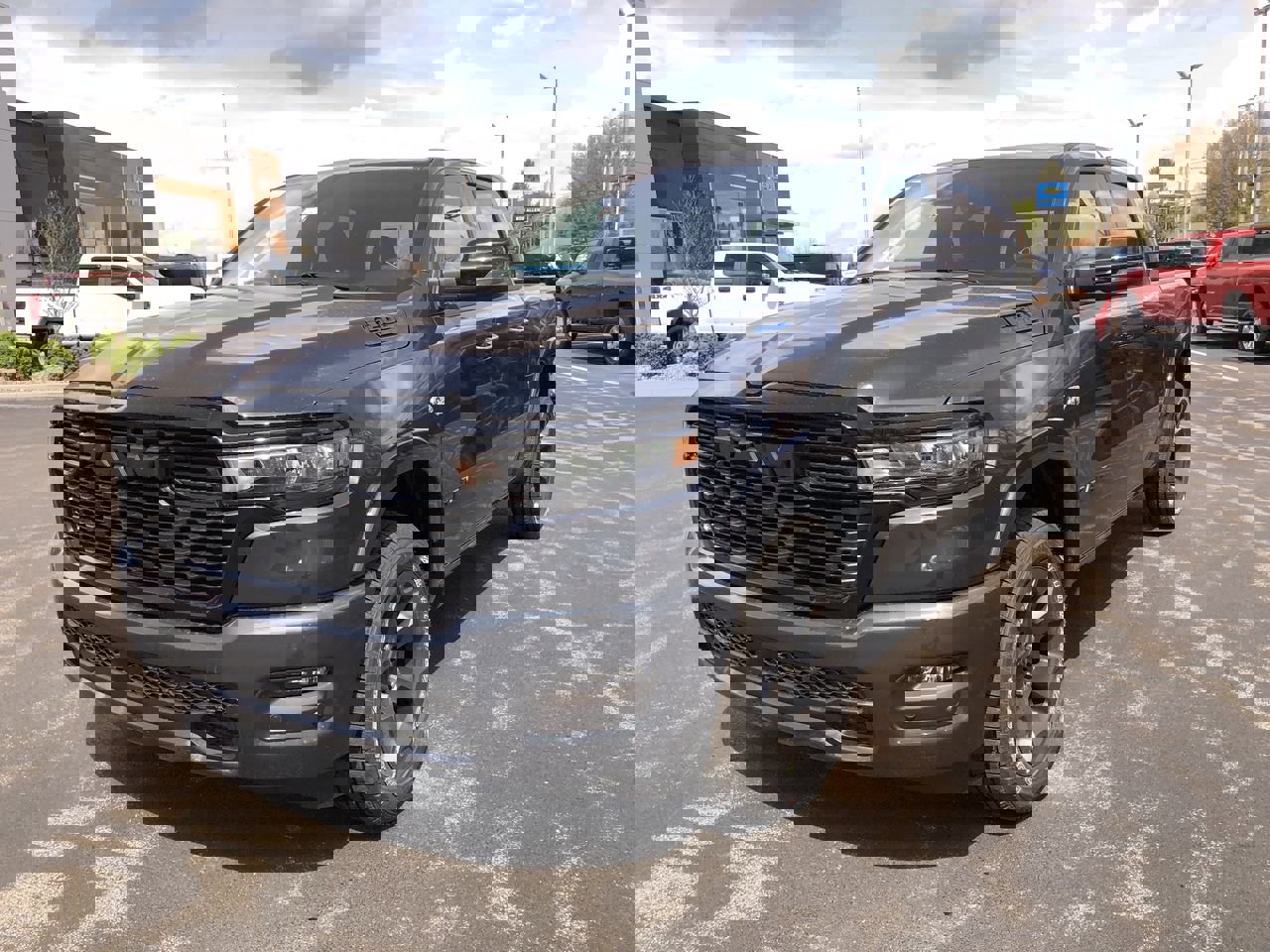 New 2026 RAM 1500 4x4 Crew Cab