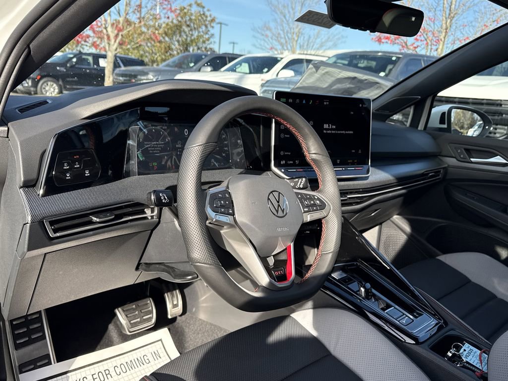 New 2026 Volkswagen GTI SE FWD image 10