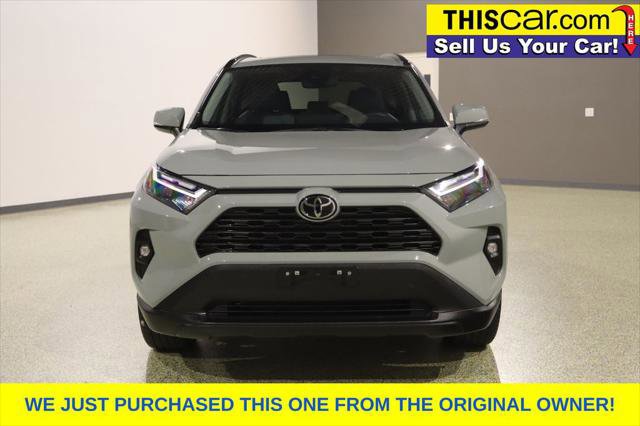 Used 2023 Toyota RAV4 XLE Premium image 2