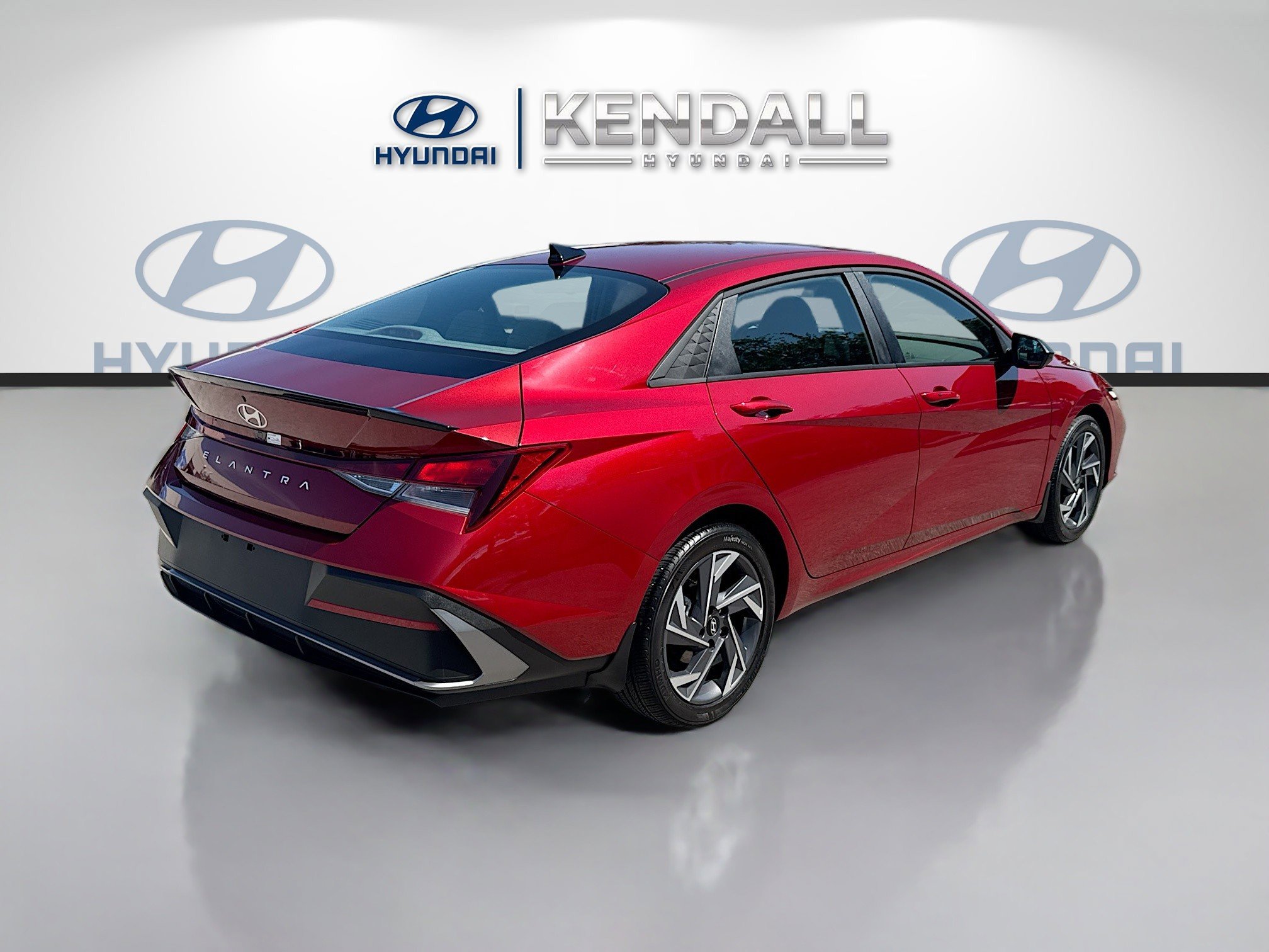 Used 2025 Hyundai Elantra Sport FWD image 6