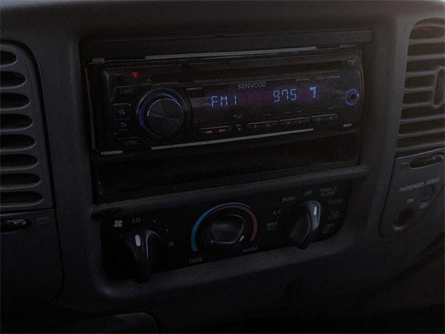 Used 2003 Ford F150 XLT image 13