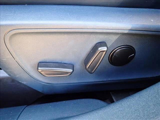 Used 2023 Ford Maverick Lariat w/ Lariat Luxury Package image 12