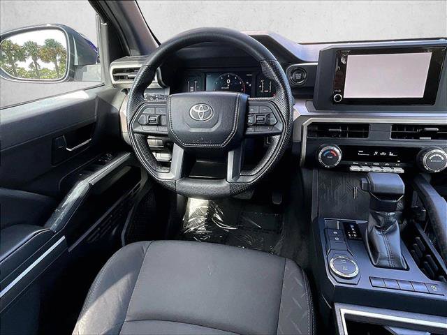 Used 2025 Toyota Tacoma SR5 RWD image 7