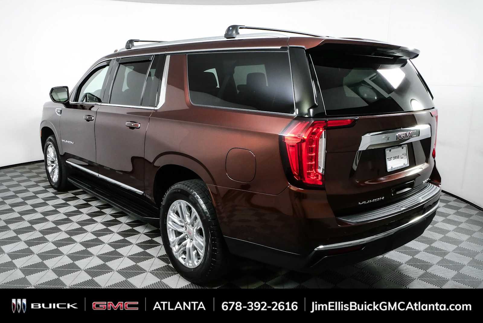 Used 2023 GMC Yukon XL SLT AWD/4WD image 57