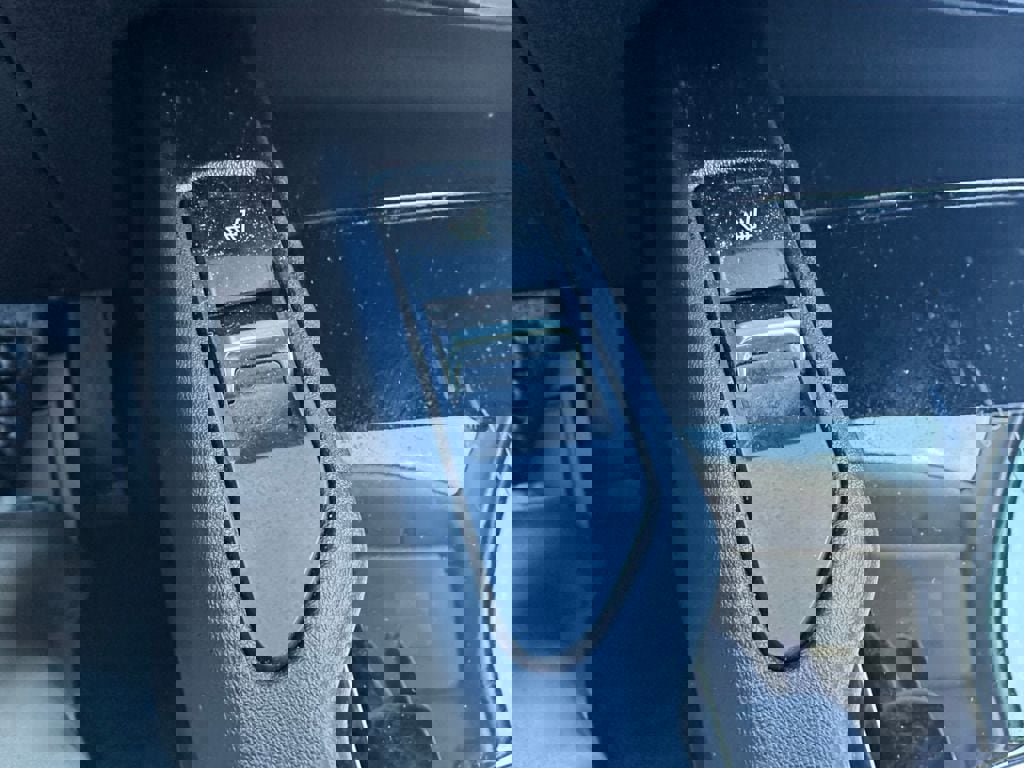 Used 2024 Kia Telluride S w/ S Sunroof Package image 17