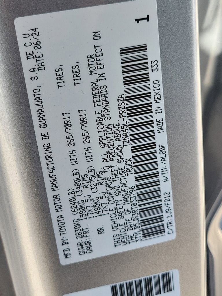 Used 2024 Toyota Tacoma TRD Off-Road image 31