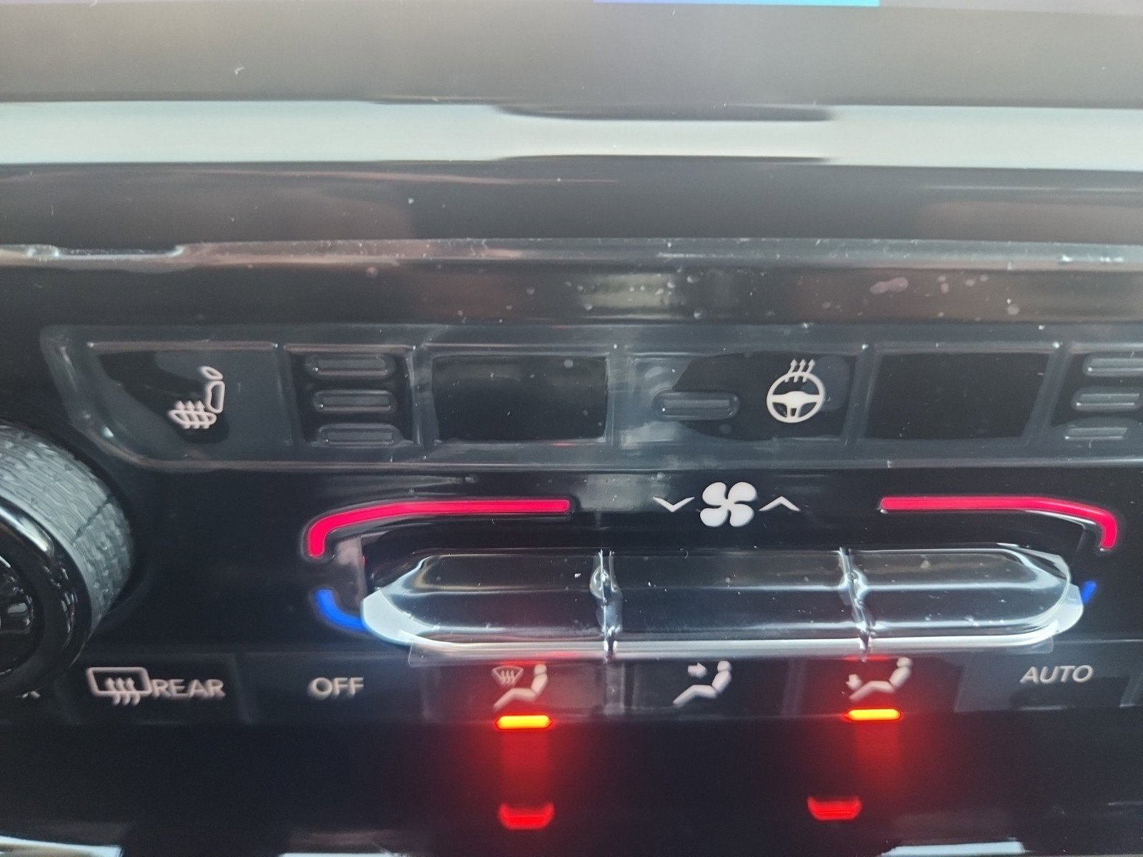 New 2022 Jeep Grand Cherokee Limited 4xe image 28