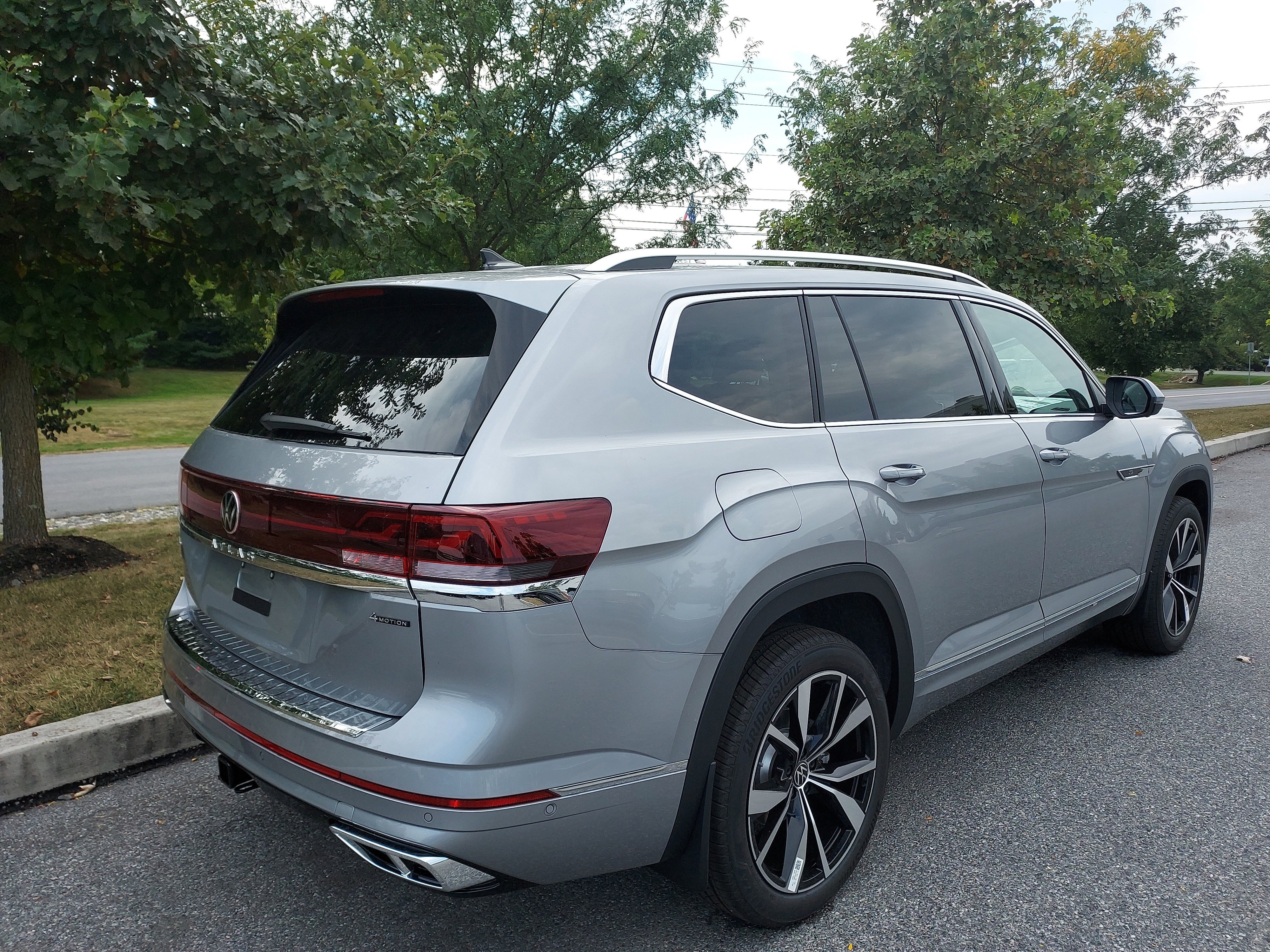 New 2026 Volkswagen Atlas SEL Premium R-Line image 5