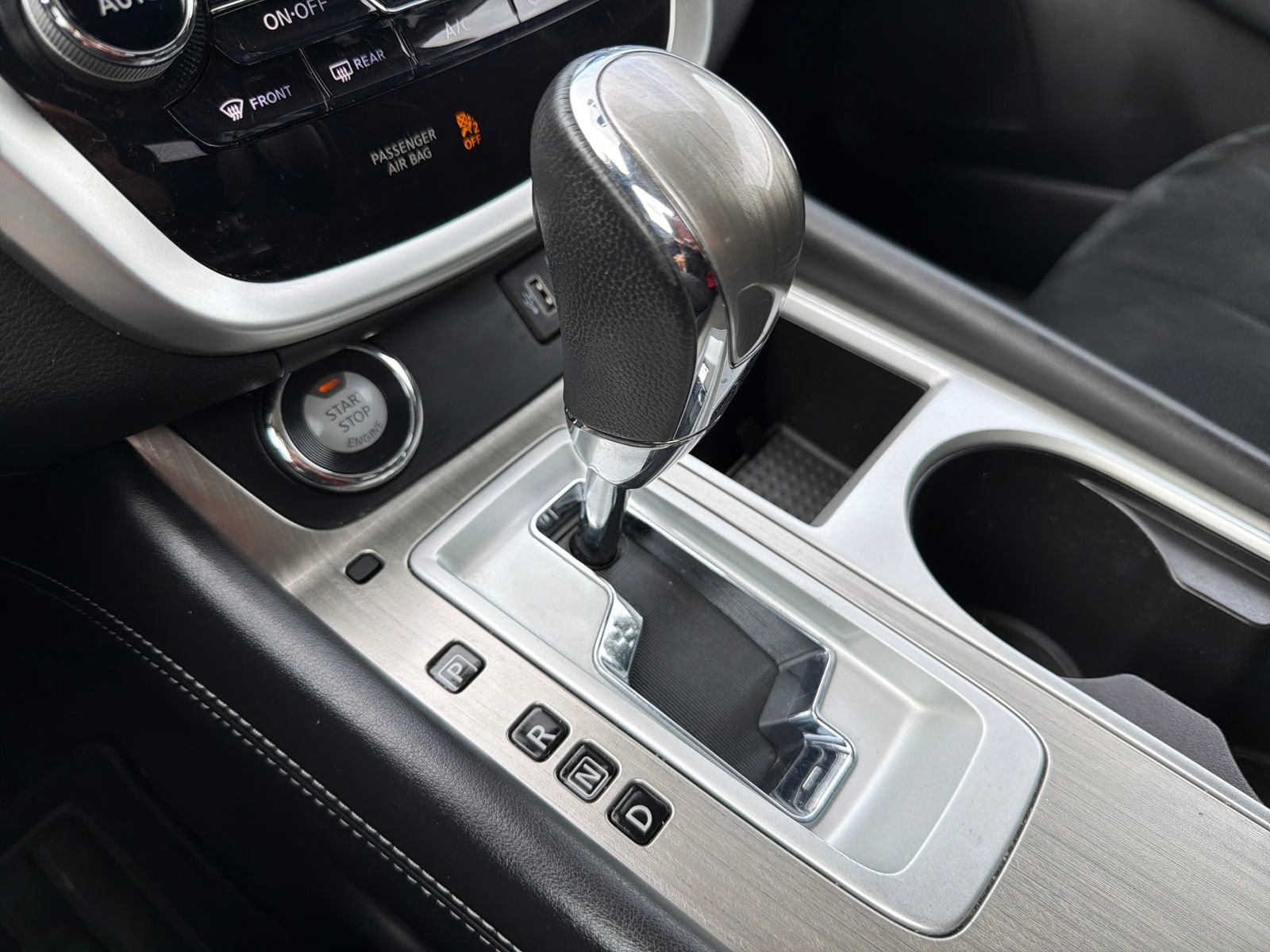 Used 2018 Nissan Murano SV image 27