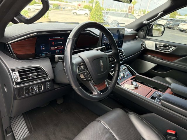 Certified 2023 Lincoln Navigator Reserve AWD/4WD image 15