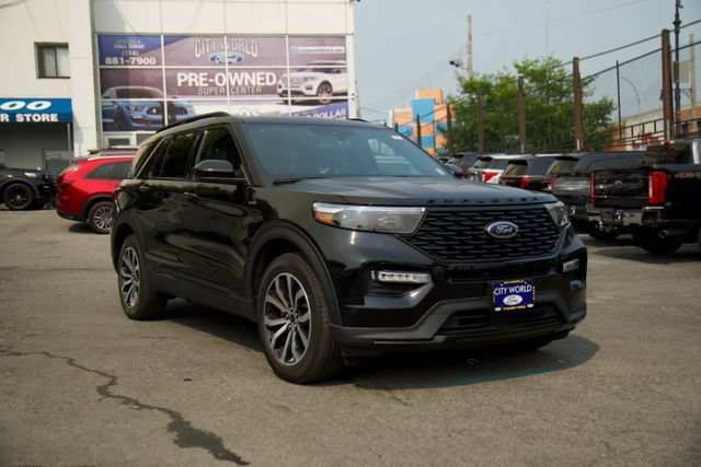 Certified 2023 Ford Explorer ST-Line w/ Class IV Trailer Tow Package