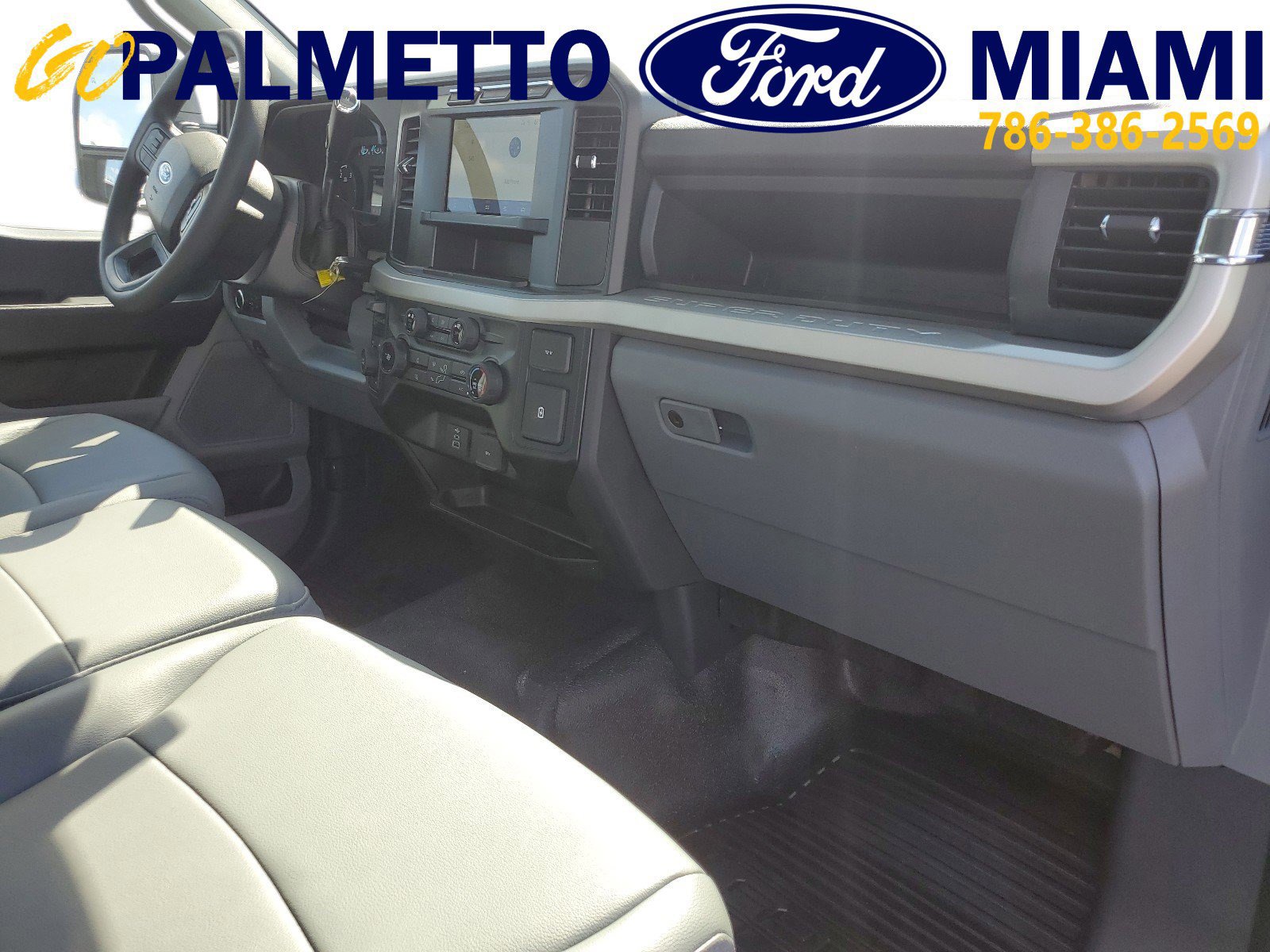 New 2024 Ford F550 4x4 Regular Cab Super Duty image 9