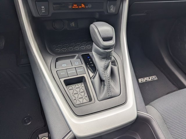 Used 2025 Toyota RAV4 LE image 26