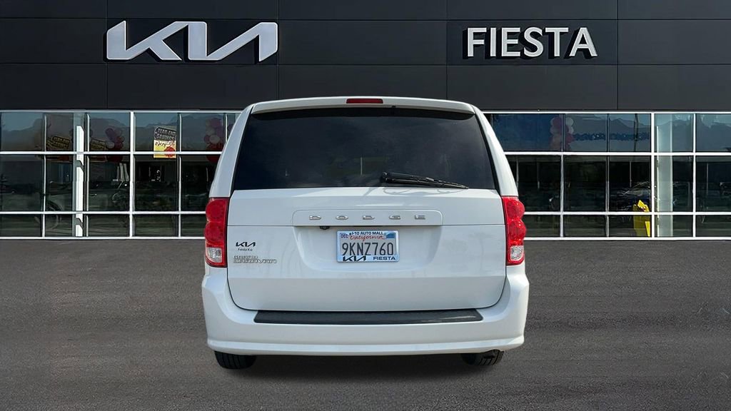 Used 2020 Dodge Grand Caravan SXT w/ Driver Convenience Group image 5