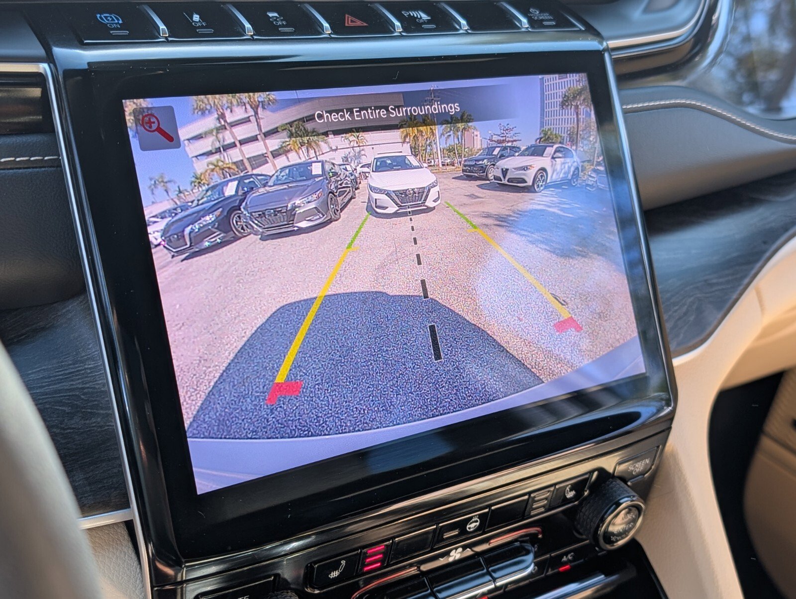 Used 2022 Jeep Grand Cherokee Limited 4xe image 28