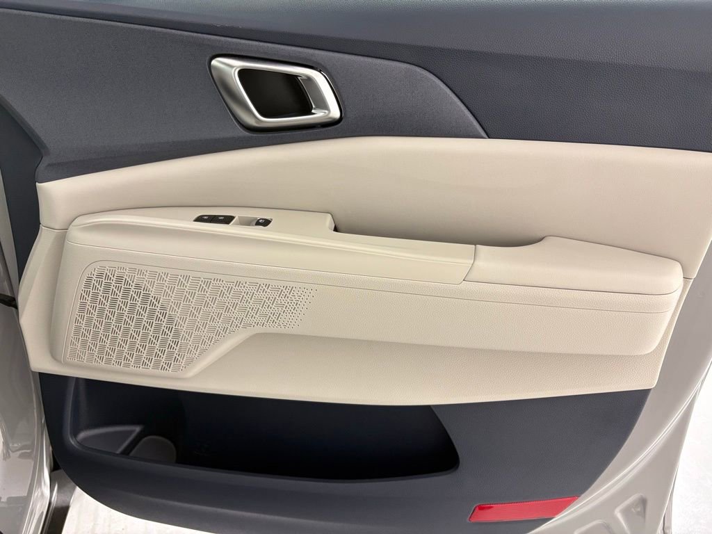 New 2026 Kia Carnival EX FWD image 45