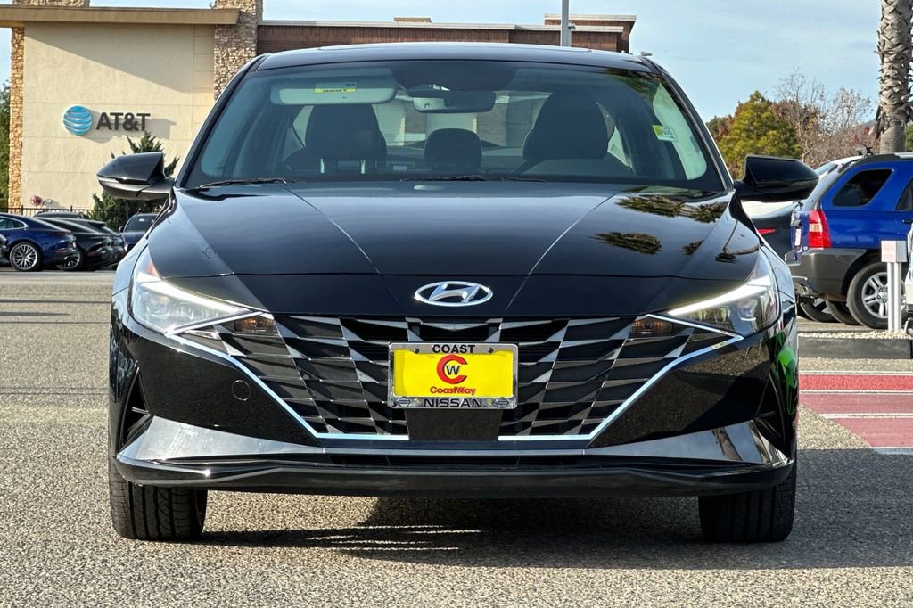Used 2023 Hyundai Elantra Limited image 9