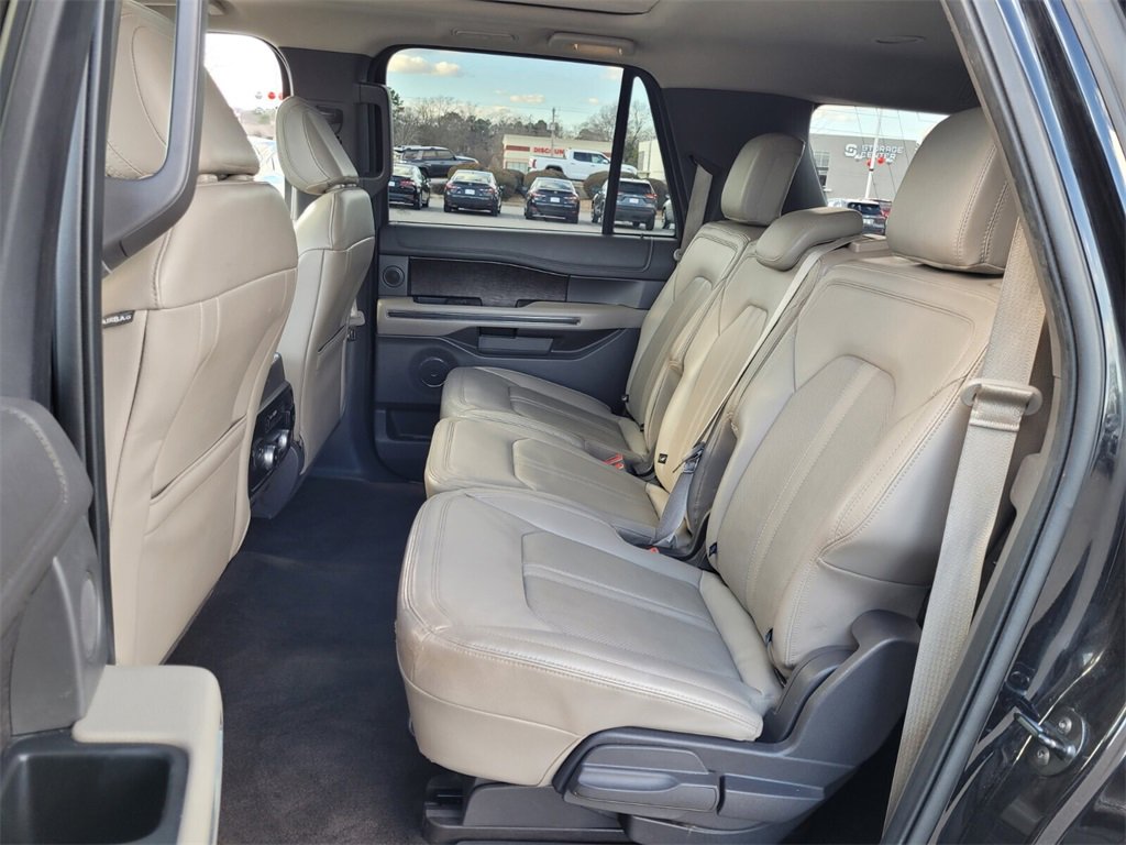 Used 2021 Ford Expedition Max Limited image 9