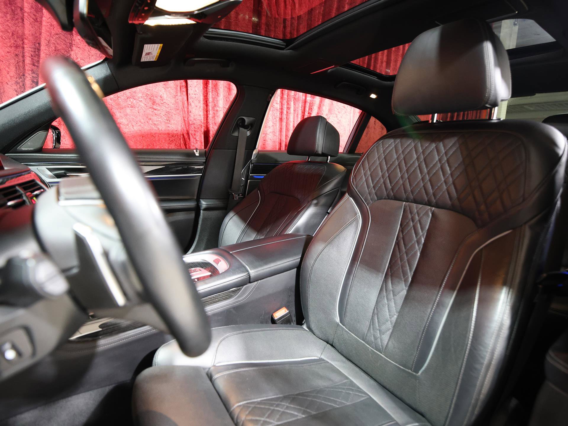 Used 2019 BMW 750i w/ Executive Package RWD image 13