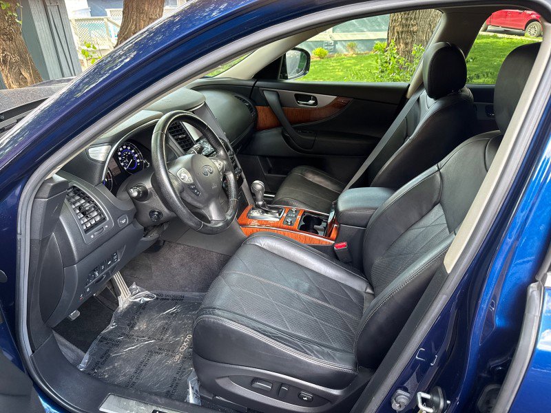 Used 2016 INFINITI QX70 AWD w/ Premium Package image 16
