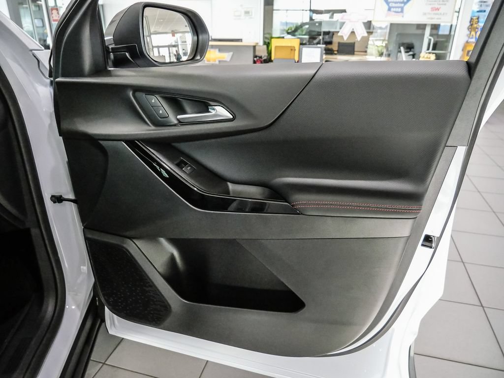 New 2027 Chevrolet Equinox RS w/ Safety and Technology Package FWD image 19