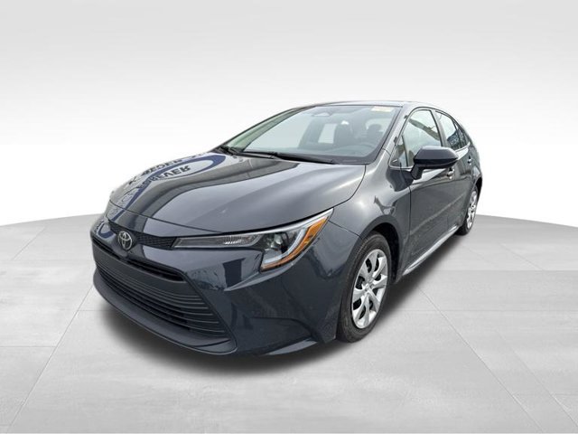 Used 2026 Toyota Corolla LE FWD image 4