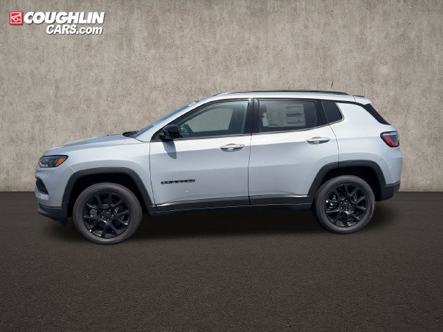 New 2026 Jeep Compass Latitude AWD/4WD image 4