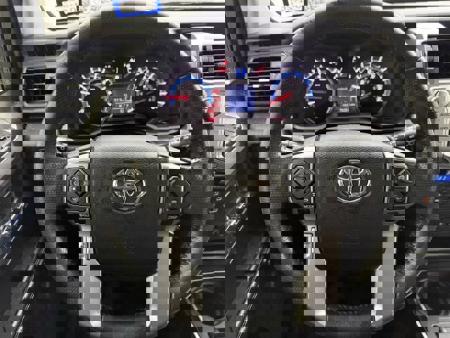 Used 2018 Toyota 4Runner Limited AWD/4WD image 13