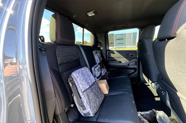New 2026 Nissan Frontier PRO-4X w/ Pro-4x Convenience Package image 12
