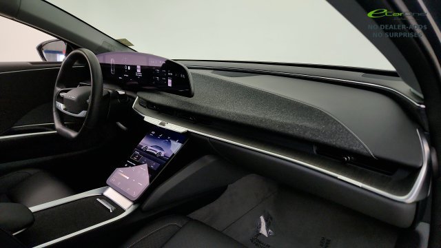 Used 2025 Lucid Air Pure RWD image 33