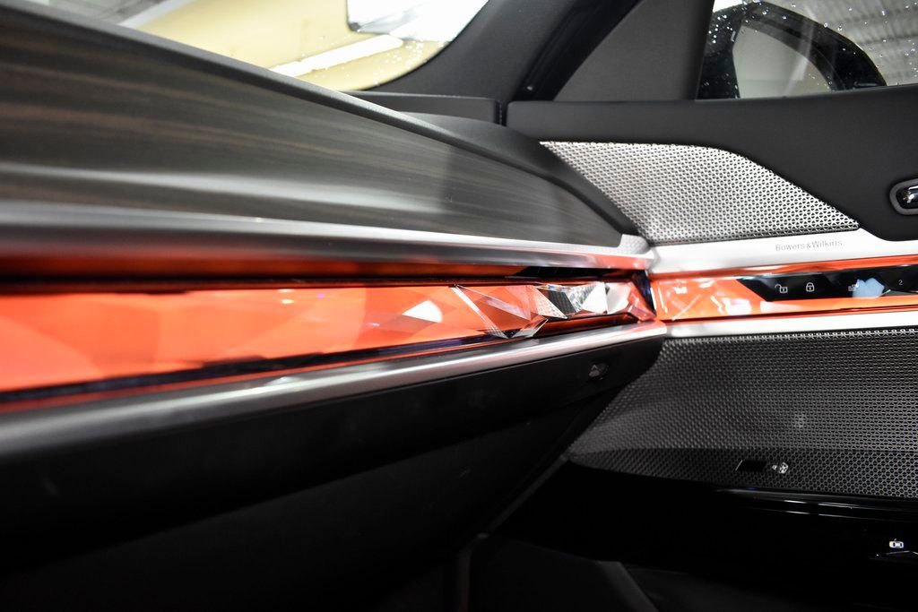 Used 2025 BMW 760i xDrive image 35