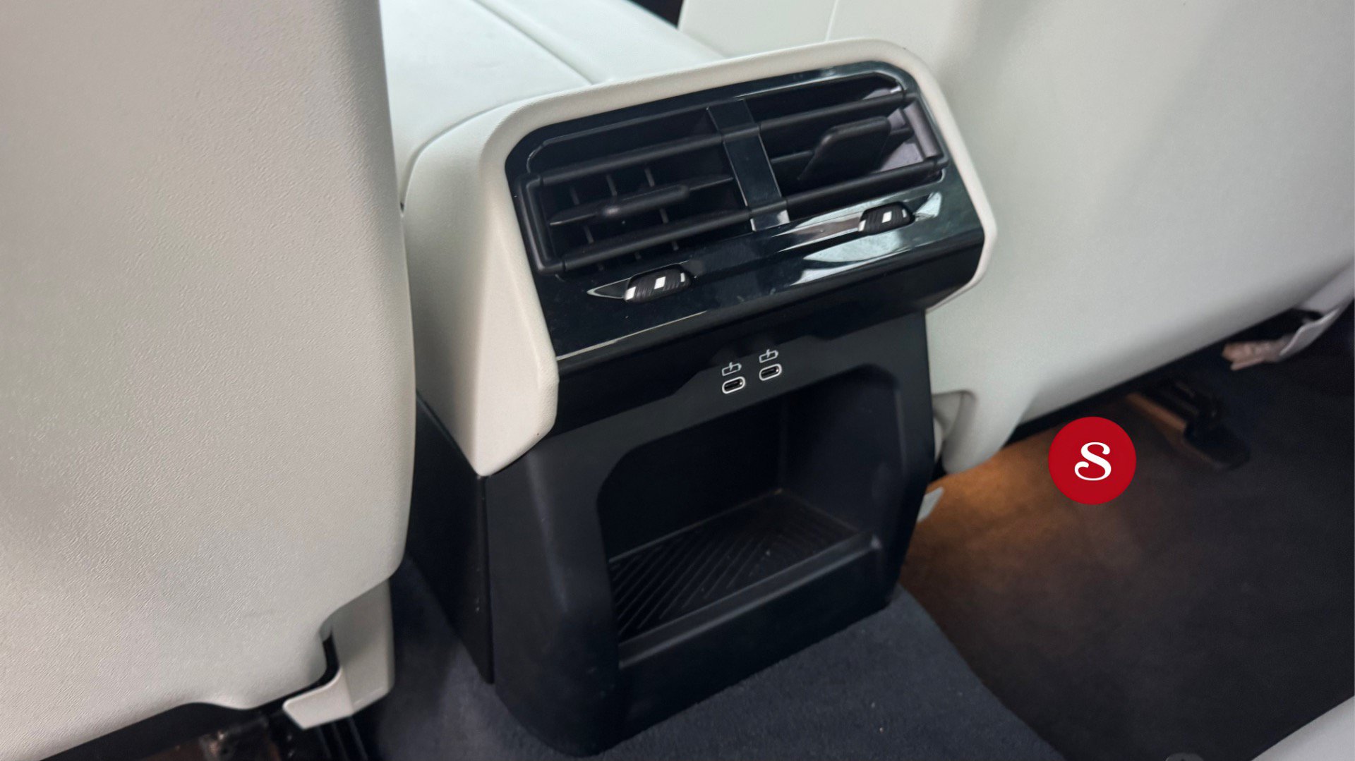 Used 2025 BMW i5 xDrive40 w/ M Sport Package AWD/4WD image 17