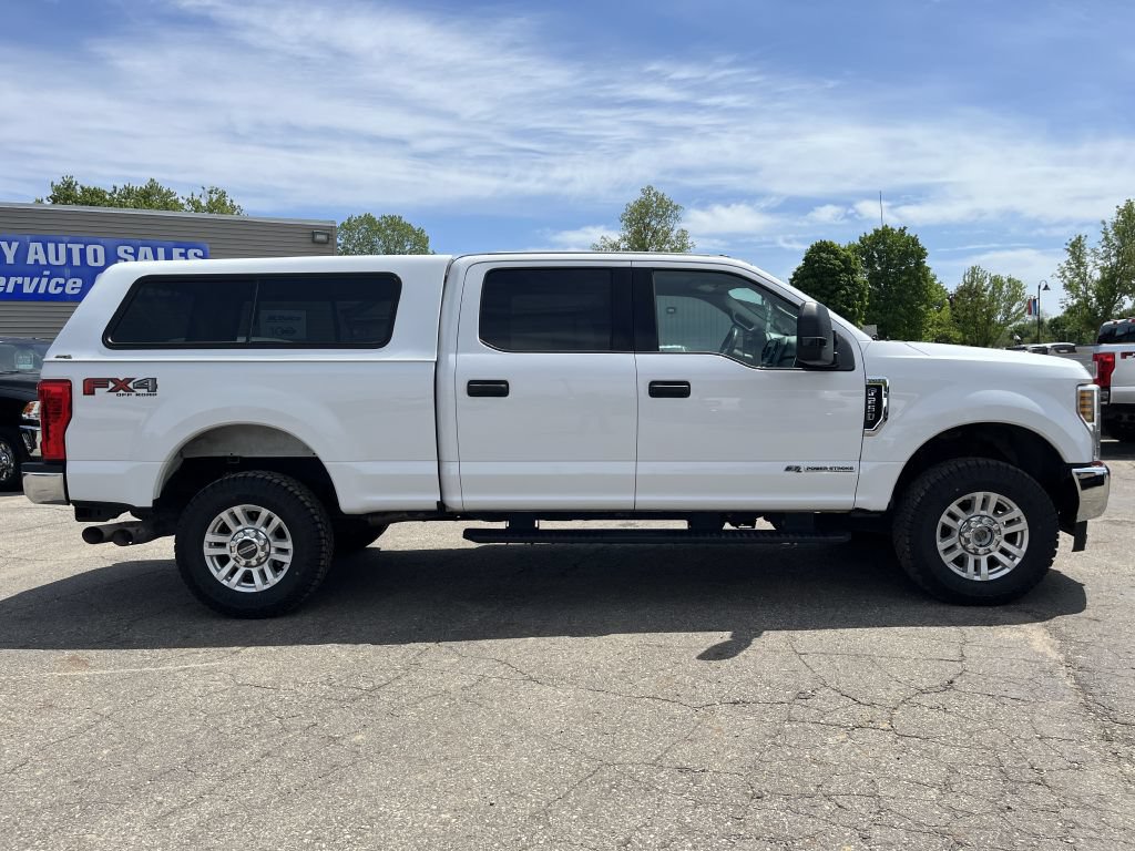 Used 2018 Ford F250 XLT w/ XLT Value Package AWD/4WD image 1