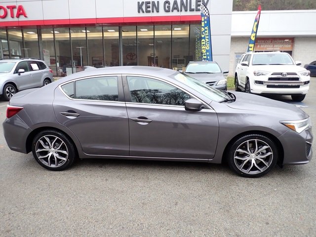 Used 2022 Acura ILX w/ Premium Package image 2