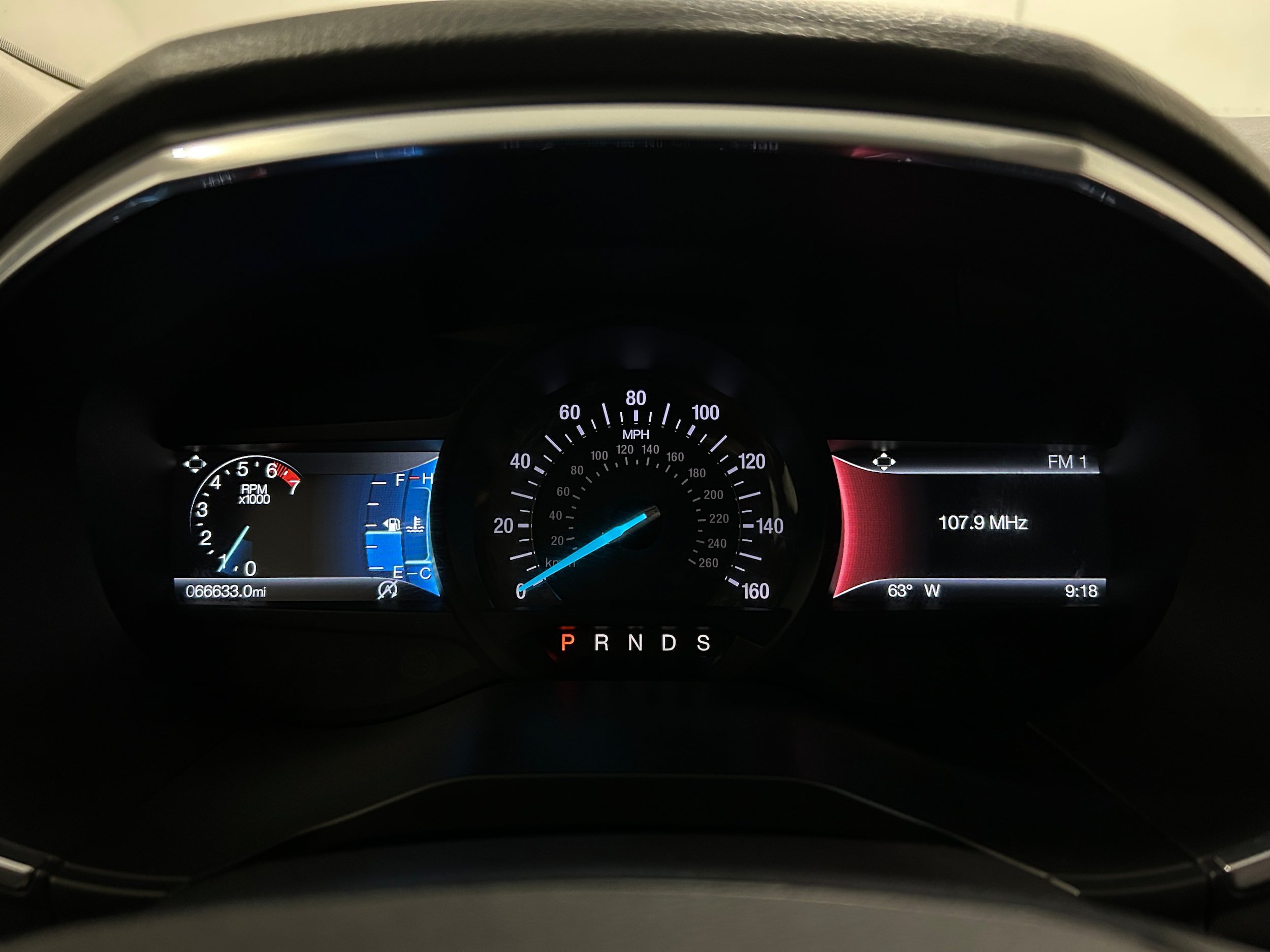 Used 2019 Ford Edge Titanium w/ Cold Weather Package AWD/4WD image 17