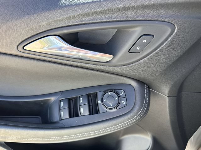Used 2024 Buick Encore GX Sport Touring w/ Experience Buick Package FWD image 23