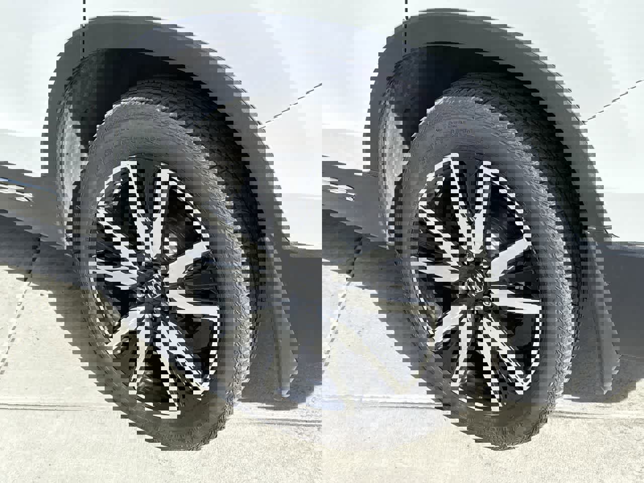 Used 2022 Honda Pilot Touring image 8