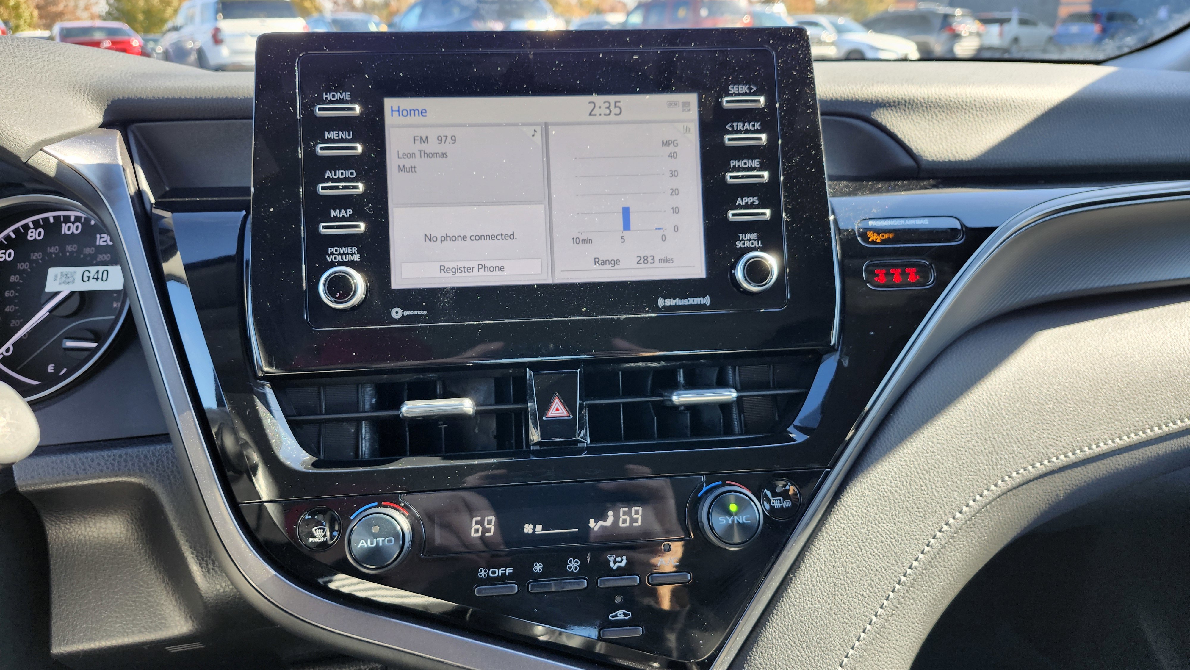 Used 2023 Toyota Camry SE image 25