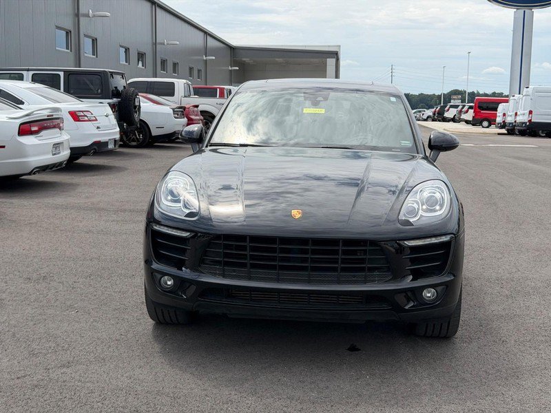 Used 2018 Porsche Macan Sport Edition AWD/4WD image 2