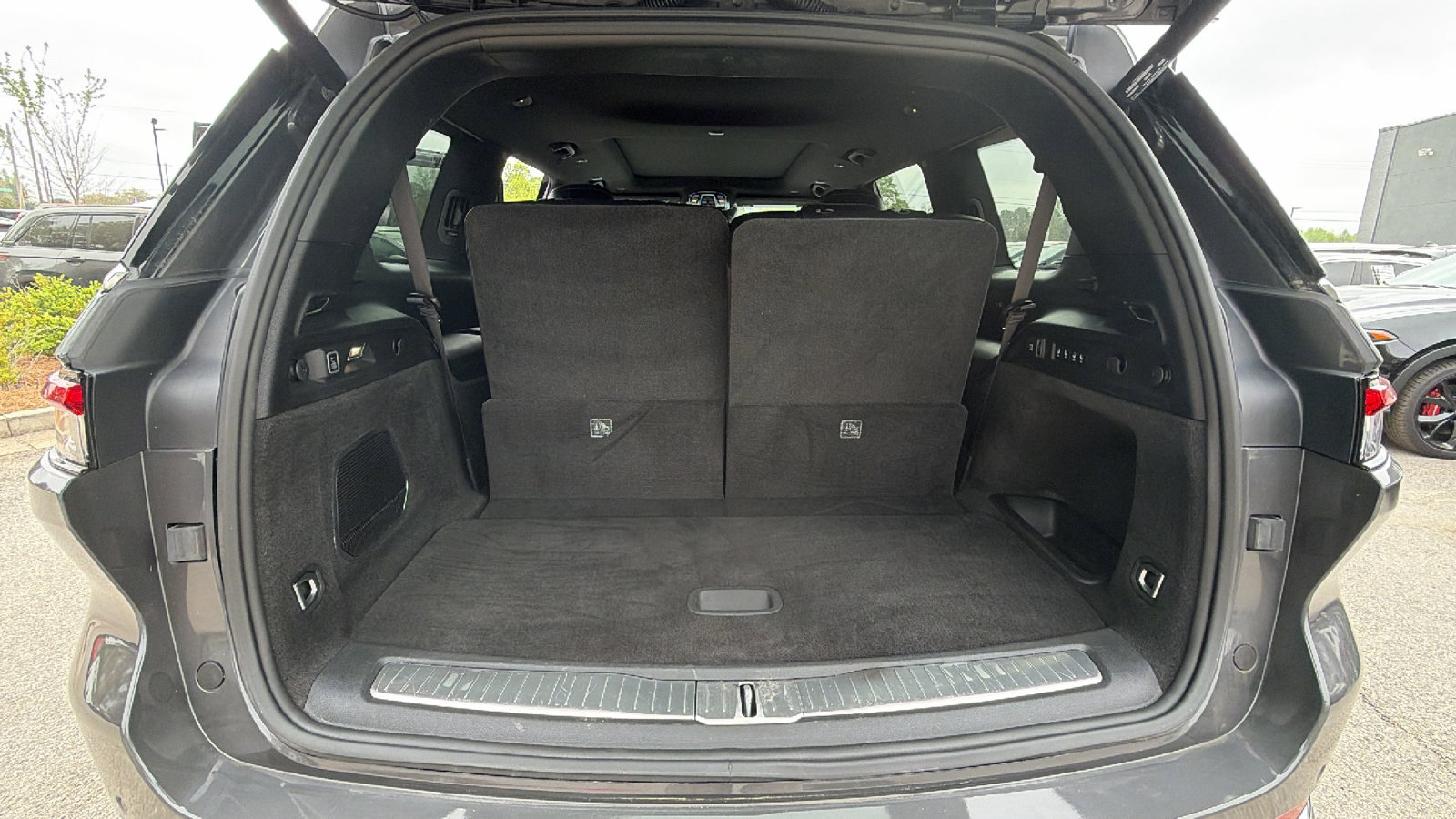 Used 2021 Jeep Grand Cherokee L Overland image 13